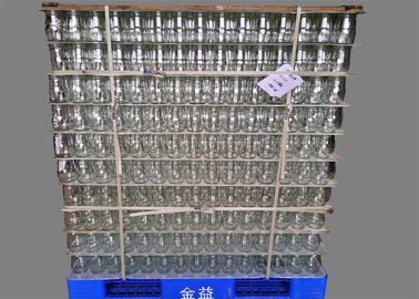 パレットで運搬するガラス容器のためのプラスチック包装のプラスチック層シート